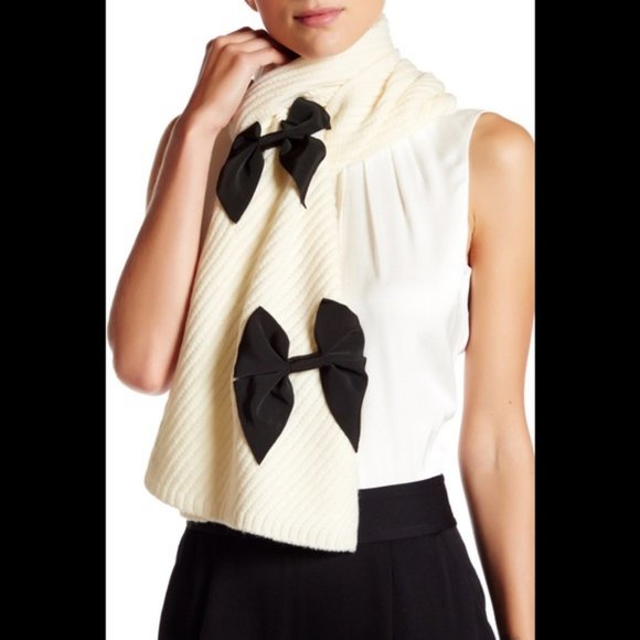 kate spade Accessories - NWT Kate Spade Diagonal Print Muffler With Bows